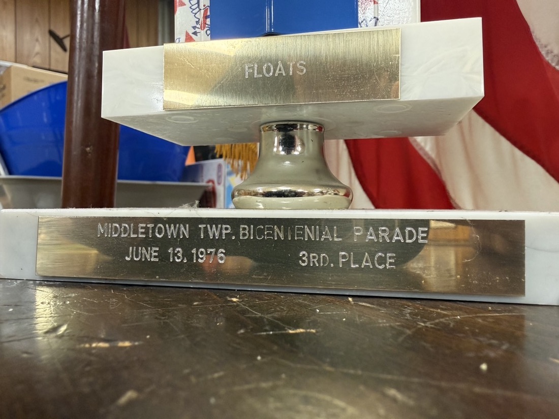1976 Bicentennial trophy and 250th anniversary logo